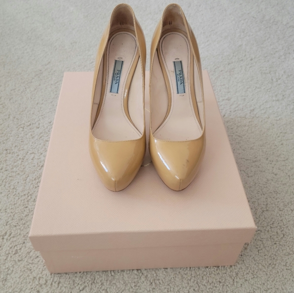 Prada Vernice Basic Patent Leather Pump Size 36 (5.5) high heel party office - Picture 3 of 11